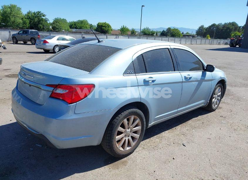 Photo 4 of 2013 Chrysler 200 TOURING (VIN 1C3CCBBB0DN545434)