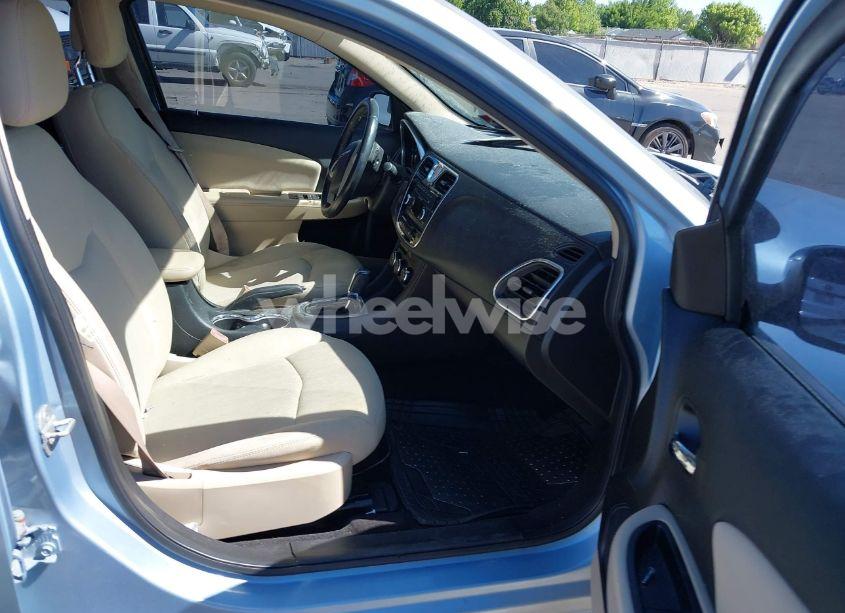 Photo 5 of 2013 Chrysler 200 TOURING (VIN 1C3CCBBB0DN545434)