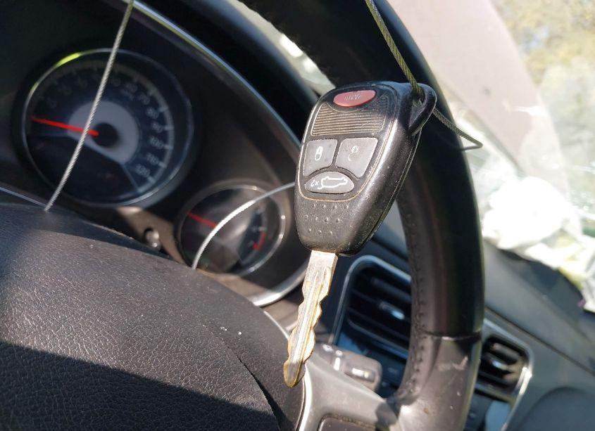 Photo 11 of 2013 Chrysler 200 TOURING (VIN 1C3CCBBB0DN578434)