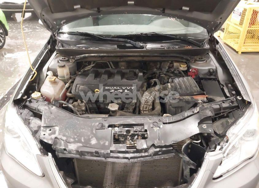 Photo 10 of 2013 Chrysler 200 TOURING (VIN 1C3CCBBB0DN587988)