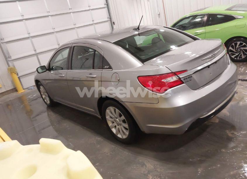 Photo 3 of 2013 Chrysler 200 TOURING (VIN 1C3CCBBB0DN587988)