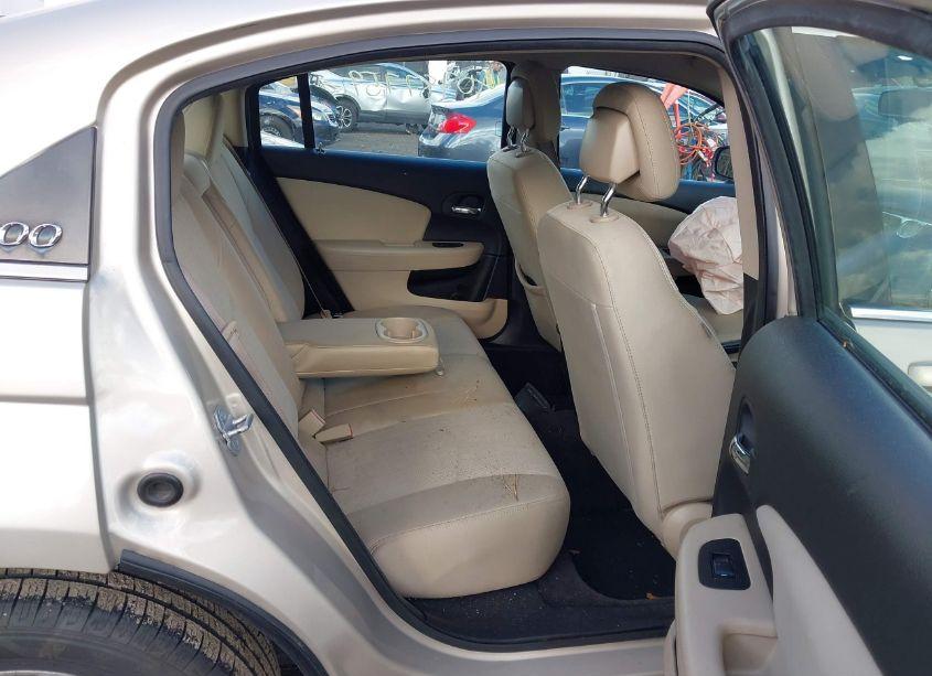 Photo 8 of 2013 Chrysler 200 TOURING (VIN 1C3CCBBB0DN627938)