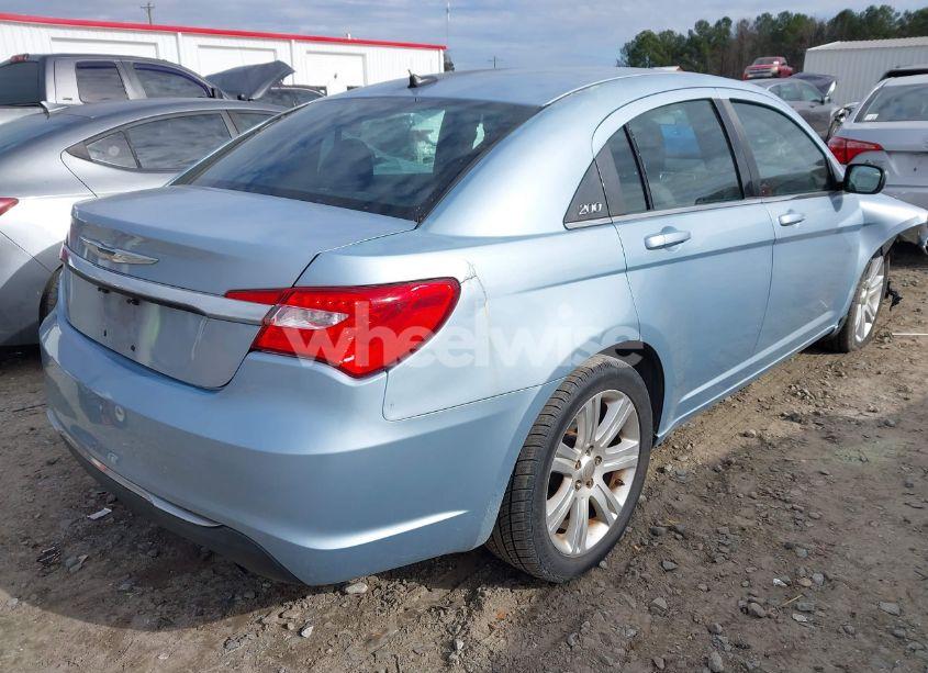 Photo 4 of 2013 Chrysler 200 TOURING (VIN 1C3CCBBB0DN700175)