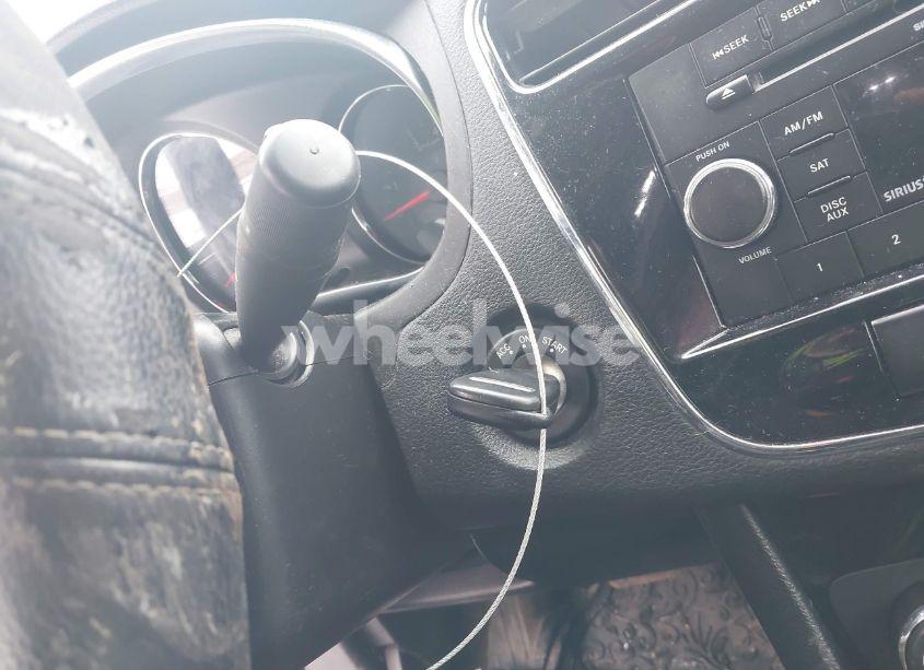 Photo 11 of 2013 Chrysler 200 TOURING (VIN 1C3CCBBB0DN728493)