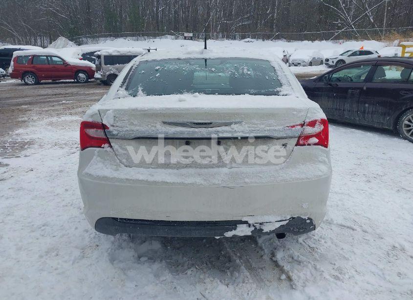Photo 17 of 2013 Chrysler 200 TOURING (VIN 1C3CCBBB0DN728493)