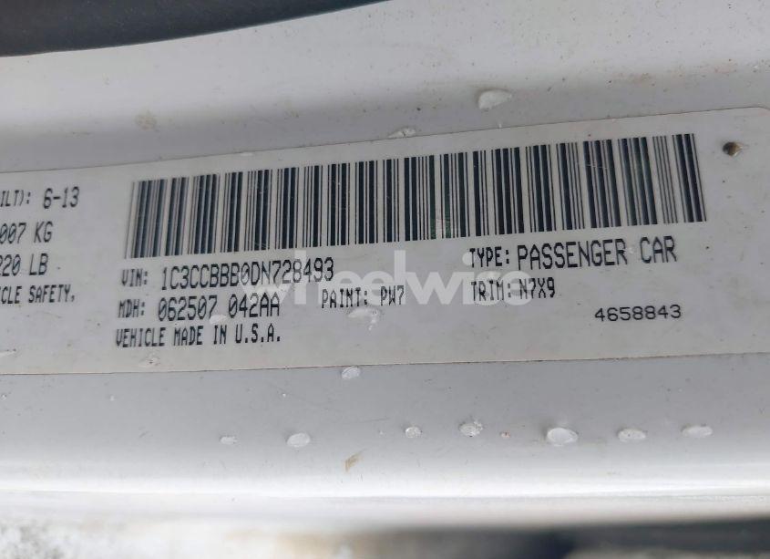 Photo 9 of 2013 Chrysler 200 TOURING (VIN 1C3CCBBB0DN728493)