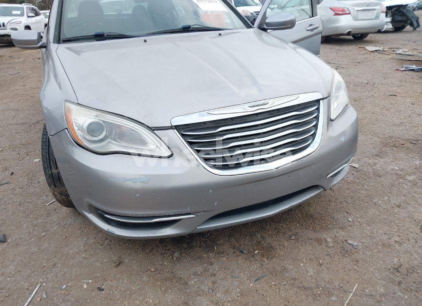 Photo 6 of 2013 Chrysler 200 TOURING (VIN 1C3CCBBB0DN732088)