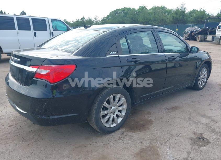 Photo 4 of 2014 Chrysler 200 TOURING (VIN 1C3CCBBB0EN107613)