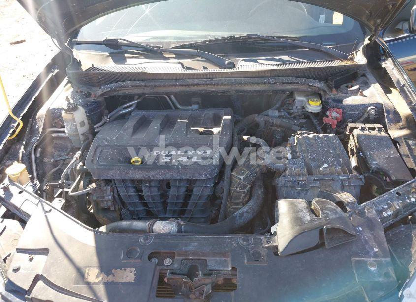 Photo 10 of 2014 Chrysler 200 TOURING (VIN 1C3CCBBB0EN119339)