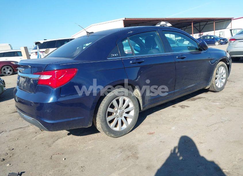 Photo 4 of 2014 Chrysler 200 TOURING (VIN 1C3CCBBB0EN119339)