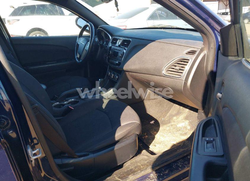 Photo 5 of 2014 Chrysler 200 TOURING (VIN 1C3CCBBB0EN119339)