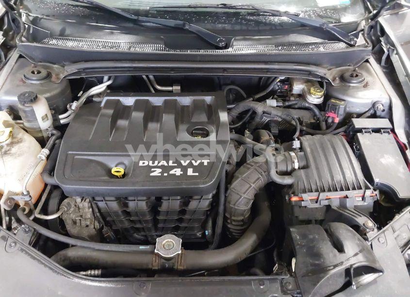 Photo 10 of 2012 Chrysler 200 TOURING (VIN 1C3CCBBB1CN129598)