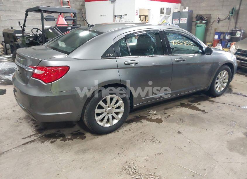 Photo 4 of 2012 Chrysler 200 TOURING (VIN 1C3CCBBB1CN129598)