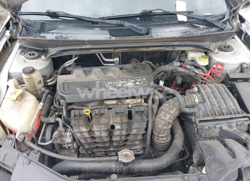 Photo 10 of 2012 Chrysler 200 TOURING (VIN 1C3CCBBB1CN188649)