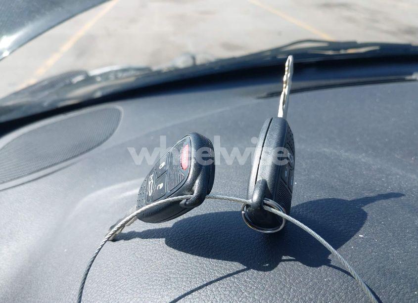 Photo 11 of 2012 Chrysler 200 TOURING (VIN 1C3CCBBB1CN197853)