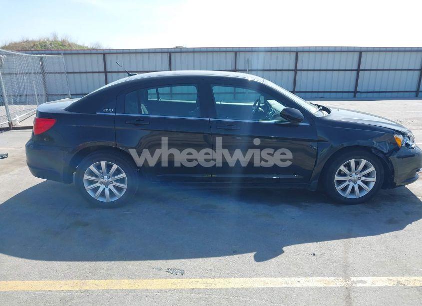 Photo 13 of 2012 Chrysler 200 TOURING (VIN 1C3CCBBB1CN197853)