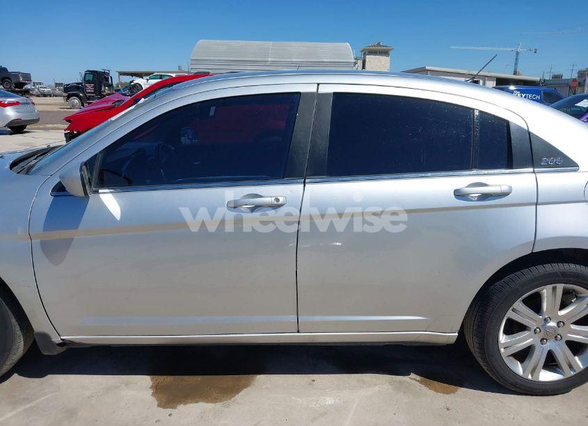 Photo 15 of 2012 Chrysler 200 TOURING (VIN 1C3CCBBB1CN206356)