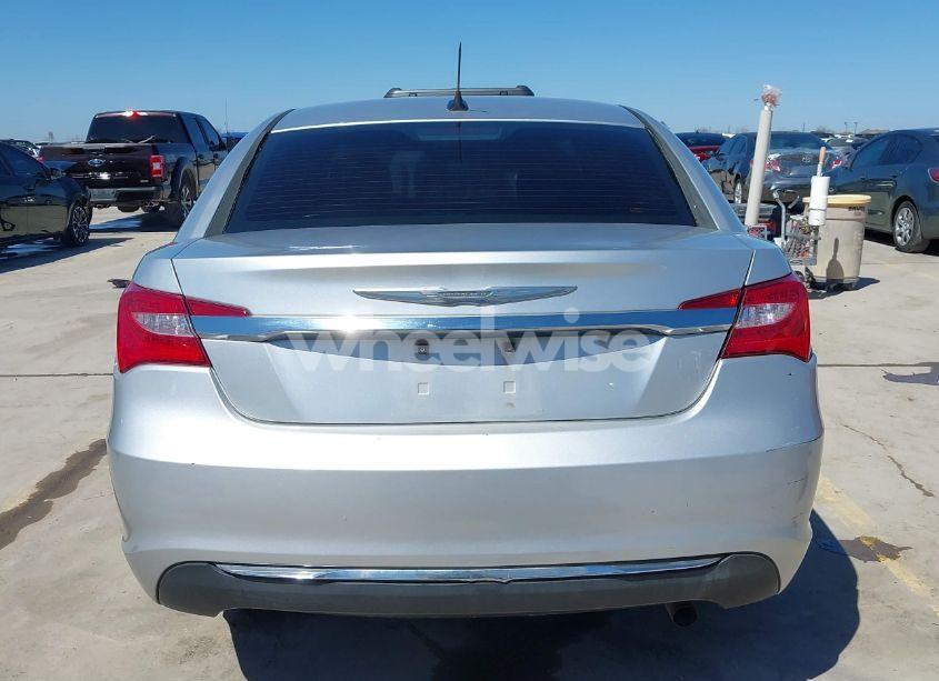 Photo 17 of 2012 Chrysler 200 TOURING (VIN 1C3CCBBB1CN206356)