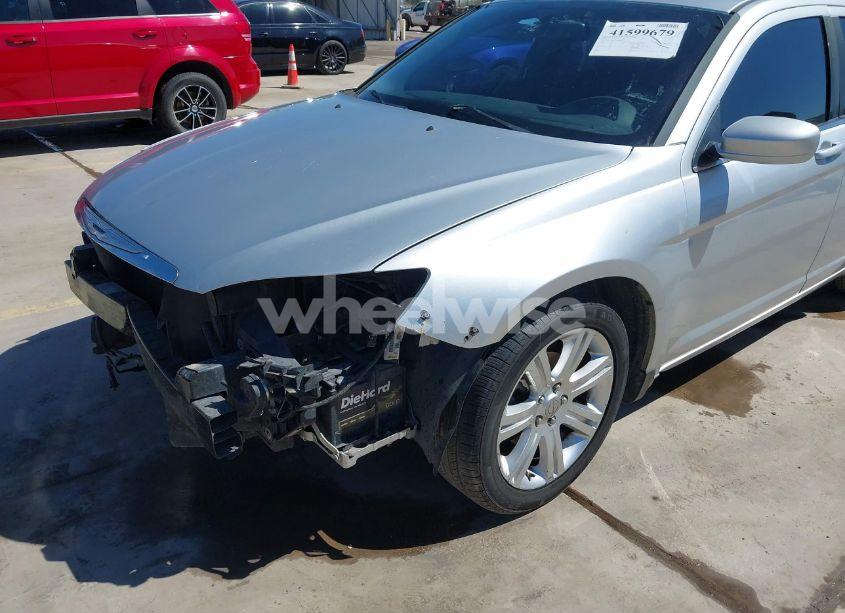 Photo 6 of 2012 Chrysler 200 TOURING (VIN 1C3CCBBB1CN206356)