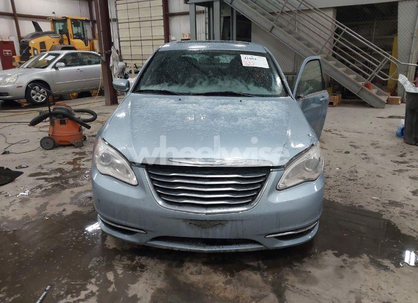 Photo 11 of 2012 Chrysler 200 TOURING (VIN 1C3CCBBB1CN331289)