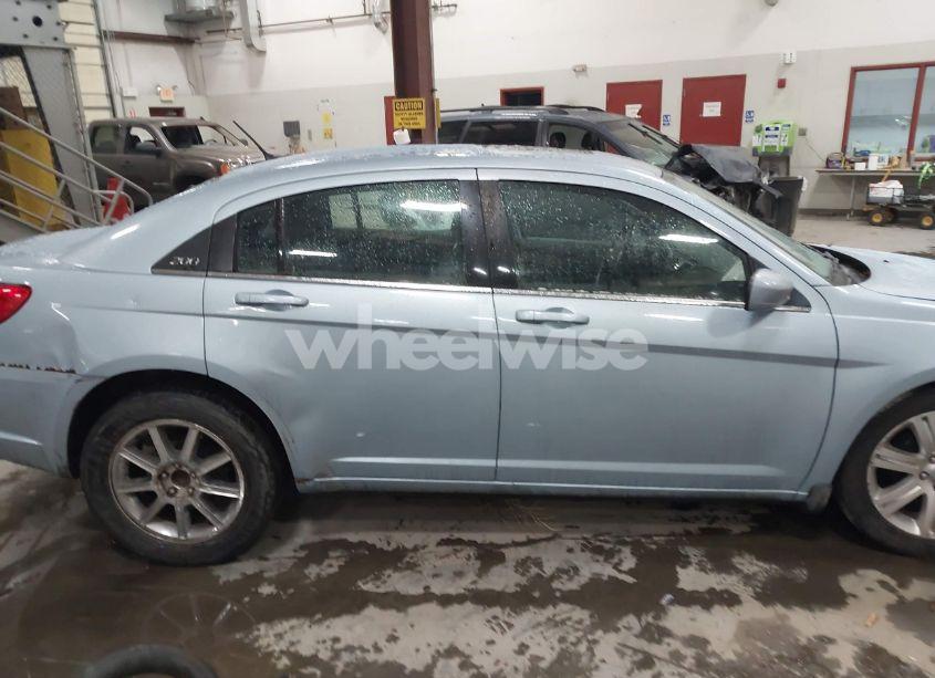 Photo 12 of 2012 Chrysler 200 TOURING (VIN 1C3CCBBB1CN331289)