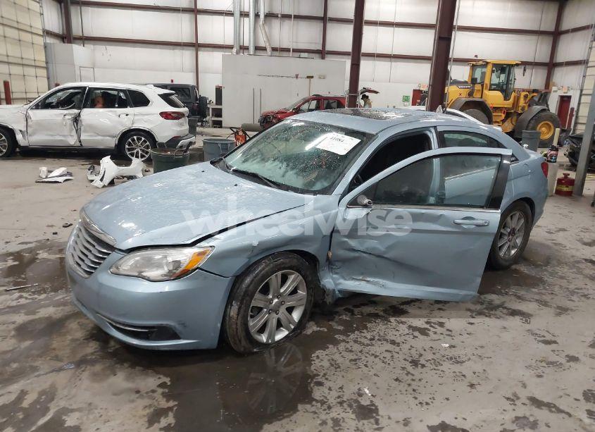 Photo 2 of 2012 Chrysler 200 TOURING (VIN 1C3CCBBB1CN331289)