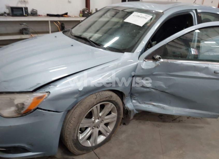 Photo 6 of 2012 Chrysler 200 TOURING (VIN 1C3CCBBB1CN331289)