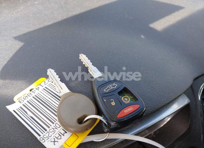 Photo 11 of 2013 Chrysler 200 TOURING (VIN 1C3CCBBB1DN525628)