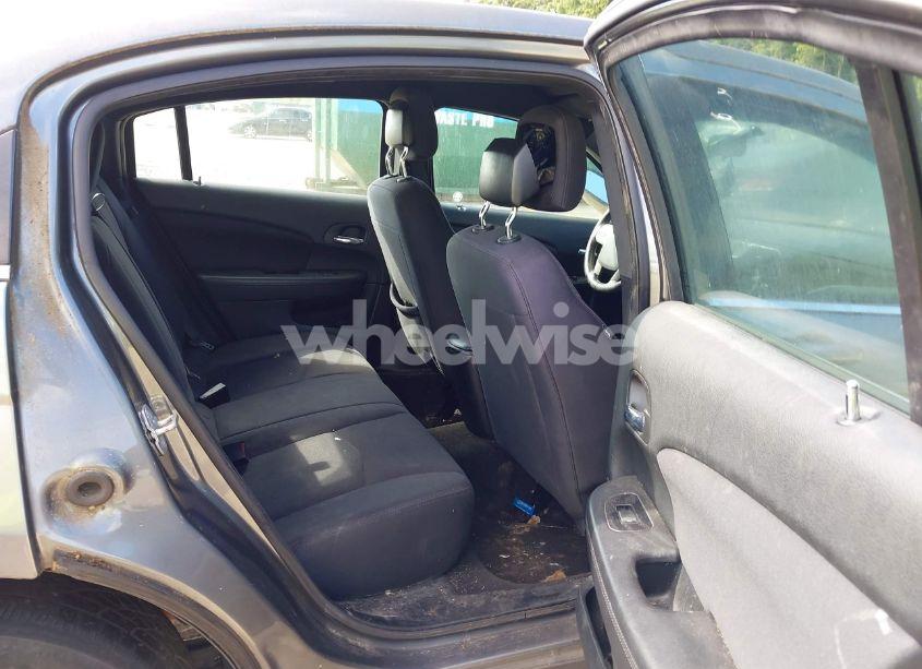 Photo 8 of 2013 Chrysler 200 TOURING (VIN 1C3CCBBB1DN525628)