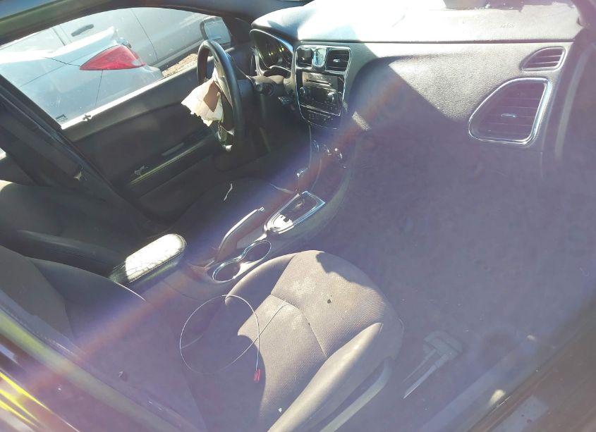 Photo 5 of 2013 Chrysler 200 TOURING (VIN 1C3CCBBB1DN542560)