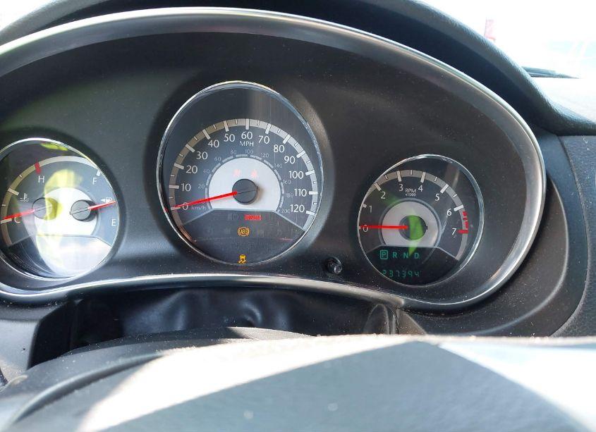 Photo 7 of 2013 Chrysler 200 TOURING (VIN 1C3CCBBB1DN542560)