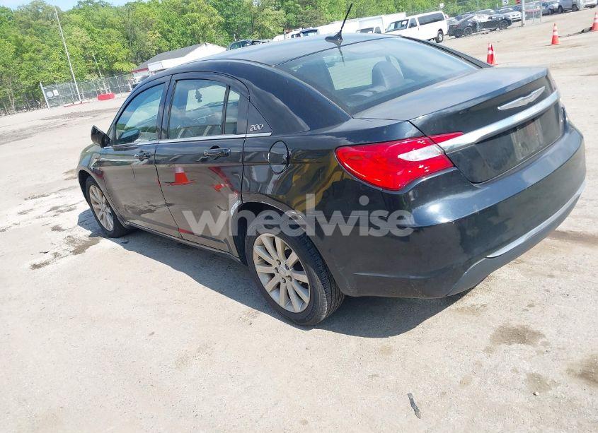 Photo 3 of 2013 Chrysler 200 TOURING (VIN 1C3CCBBB1DN546558)