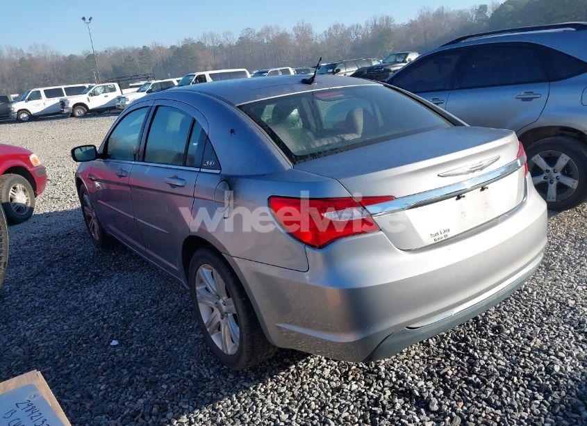 Photo 3 of 2013 Chrysler 200 TOURING (VIN 1C3CCBBB1DN639502)