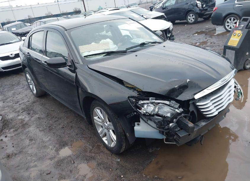 2012 Chrysler 200 TOURING (VIN 1C3CCBBB2CN164246) main photo