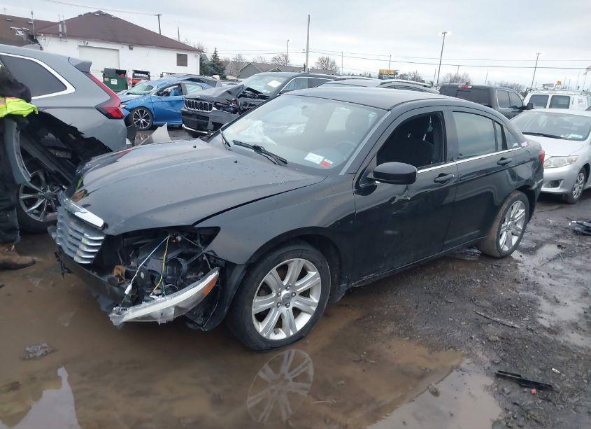 Photo 2 of 2012 Chrysler 200 TOURING (VIN 1C3CCBBB2CN164246)