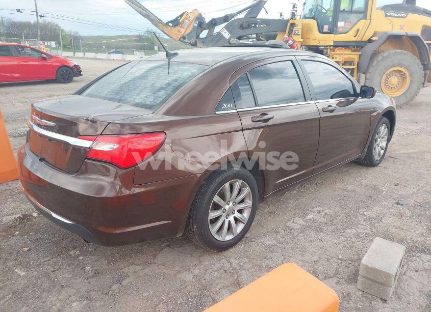 Photo 4 of 2013 Chrysler 200 TOURING (VIN 1C3CCBBB2DN538825)