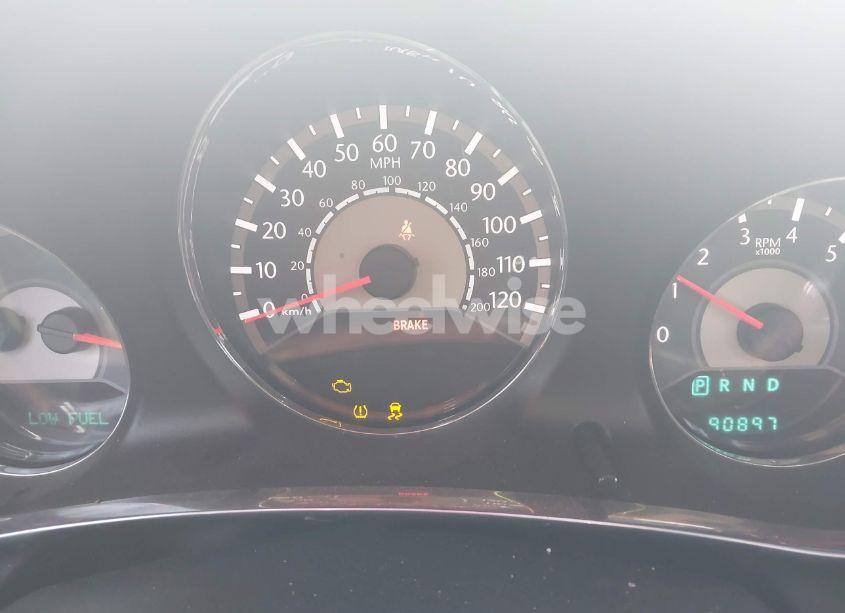 Photo 7 of 2013 Chrysler 200 TOURING (VIN 1C3CCBBB2DN538825)