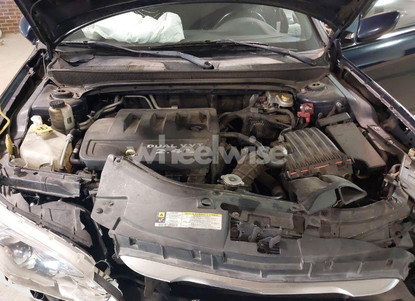 Photo 10 of 2013 Chrysler 200 TOURING (VIN 1C3CCBBB2DN540106)