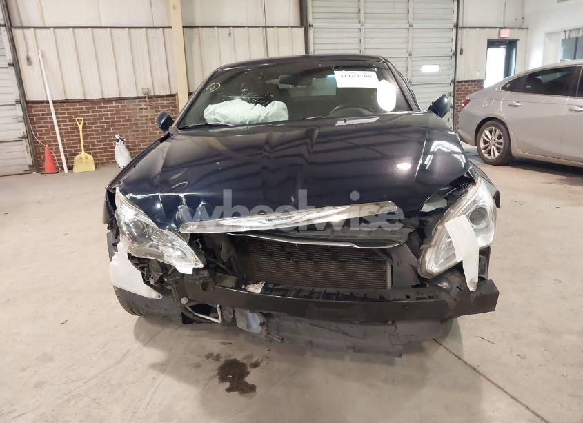 Photo 12 of 2013 Chrysler 200 TOURING (VIN 1C3CCBBB2DN540106)