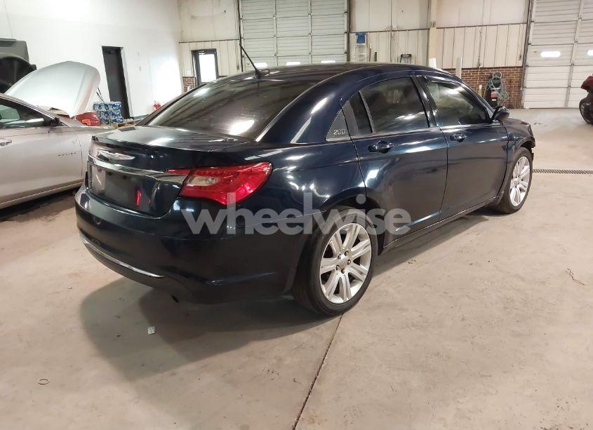 Photo 4 of 2013 Chrysler 200 TOURING (VIN 1C3CCBBB2DN540106)