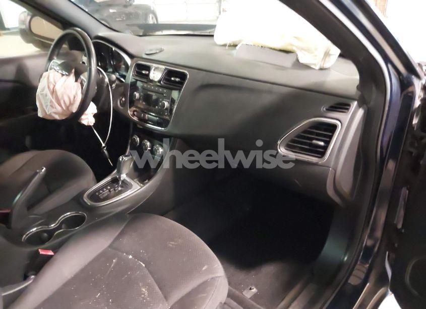 Photo 5 of 2013 Chrysler 200 TOURING (VIN 1C3CCBBB2DN540106)