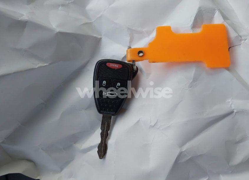 Photo 11 of 2013 Chrysler 200 TOURING (VIN 1C3CCBBB2DN557567)