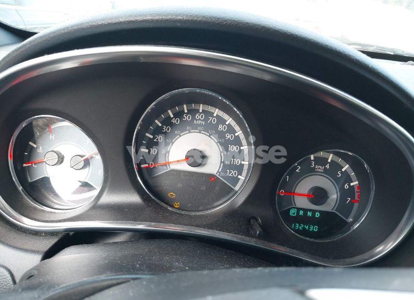 Photo 7 of 2013 Chrysler 200 TOURING (VIN 1C3CCBBB2DN570108)