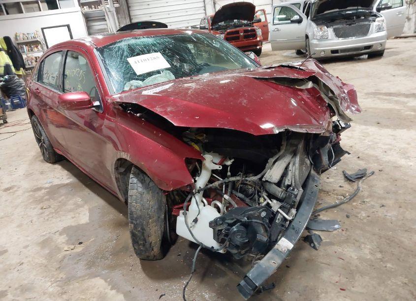 2013 Chrysler 200 TOURING (VIN 1C3CCBBB2DN597700) main photo