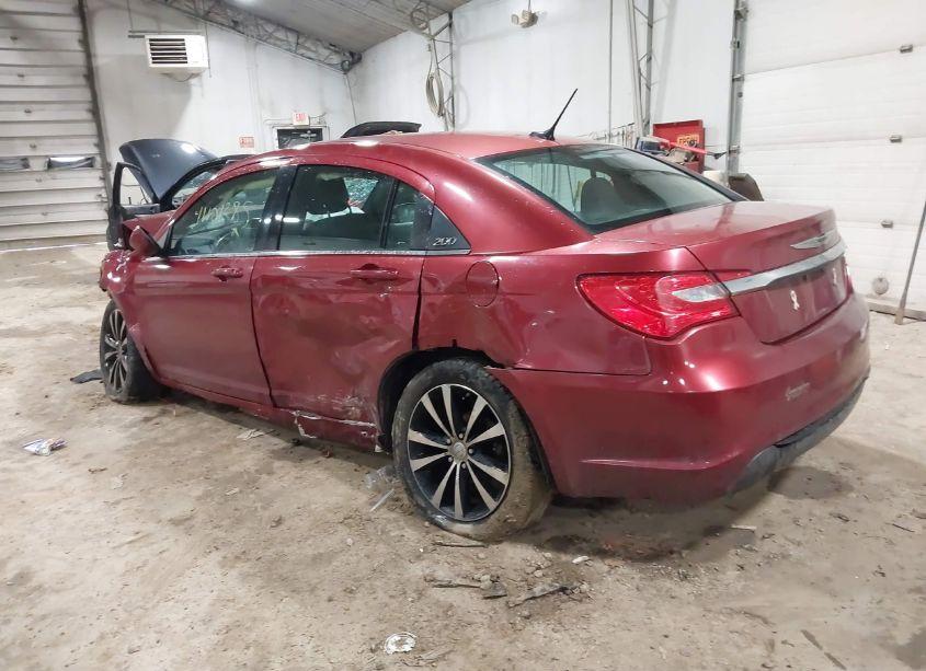 Photo 3 of 2013 Chrysler 200 TOURING (VIN 1C3CCBBB2DN597700)