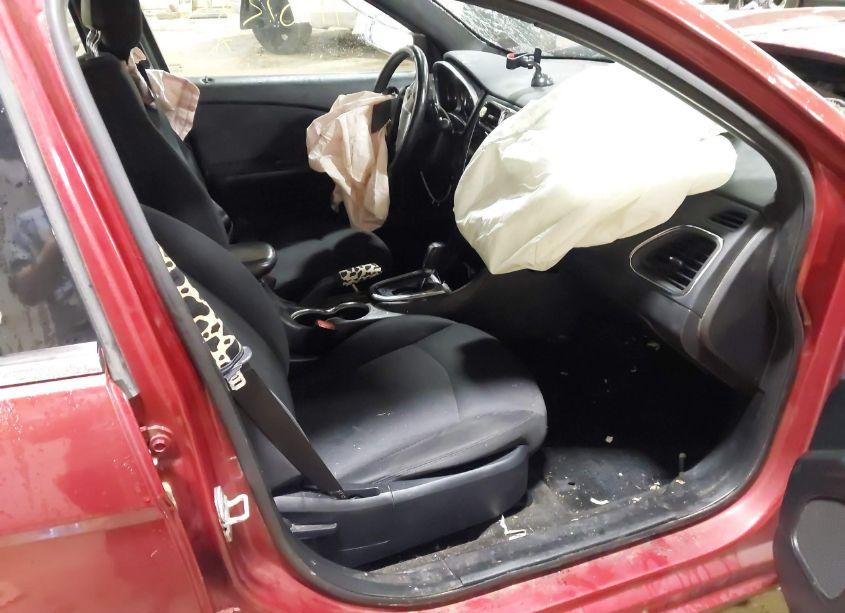 Photo 5 of 2013 Chrysler 200 TOURING (VIN 1C3CCBBB2DN597700)