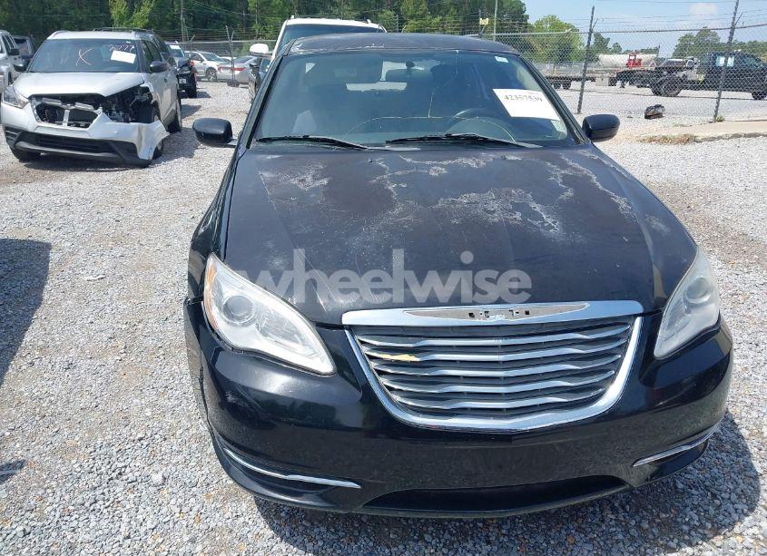 Photo 6 of 2013 Chrysler 200 TOURING (VIN 1C3CCBBB2DN628024)