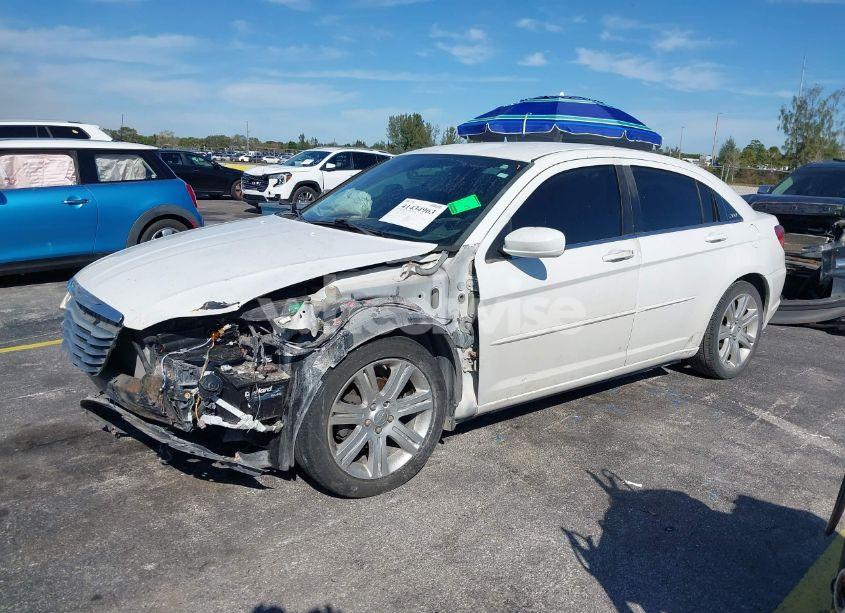 Photo 2 of 2013 Chrysler 200 TOURING (VIN 1C3CCBBB2DN656678)