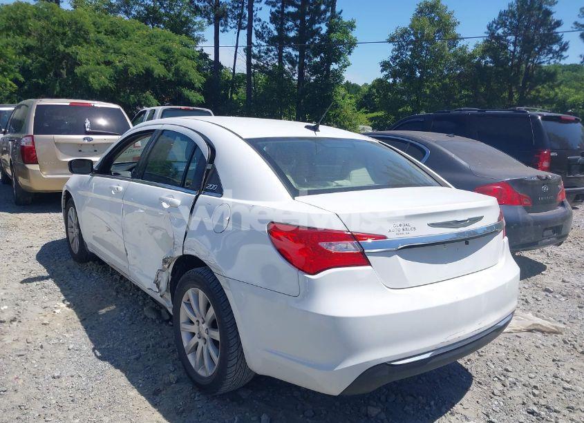 Photo 3 of 2013 Chrysler 200 TOURING (VIN 1C3CCBBB2DN672878)