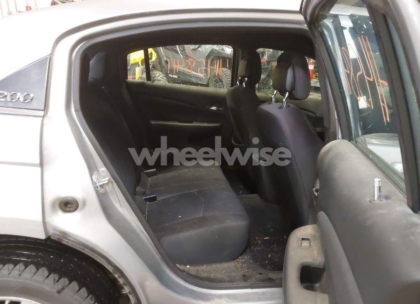 Photo 8 of 2014 Chrysler 200 TOURING (VIN 1C3CCBBB2EN107645)